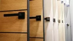 Bloc-porte d'expo en liquidation